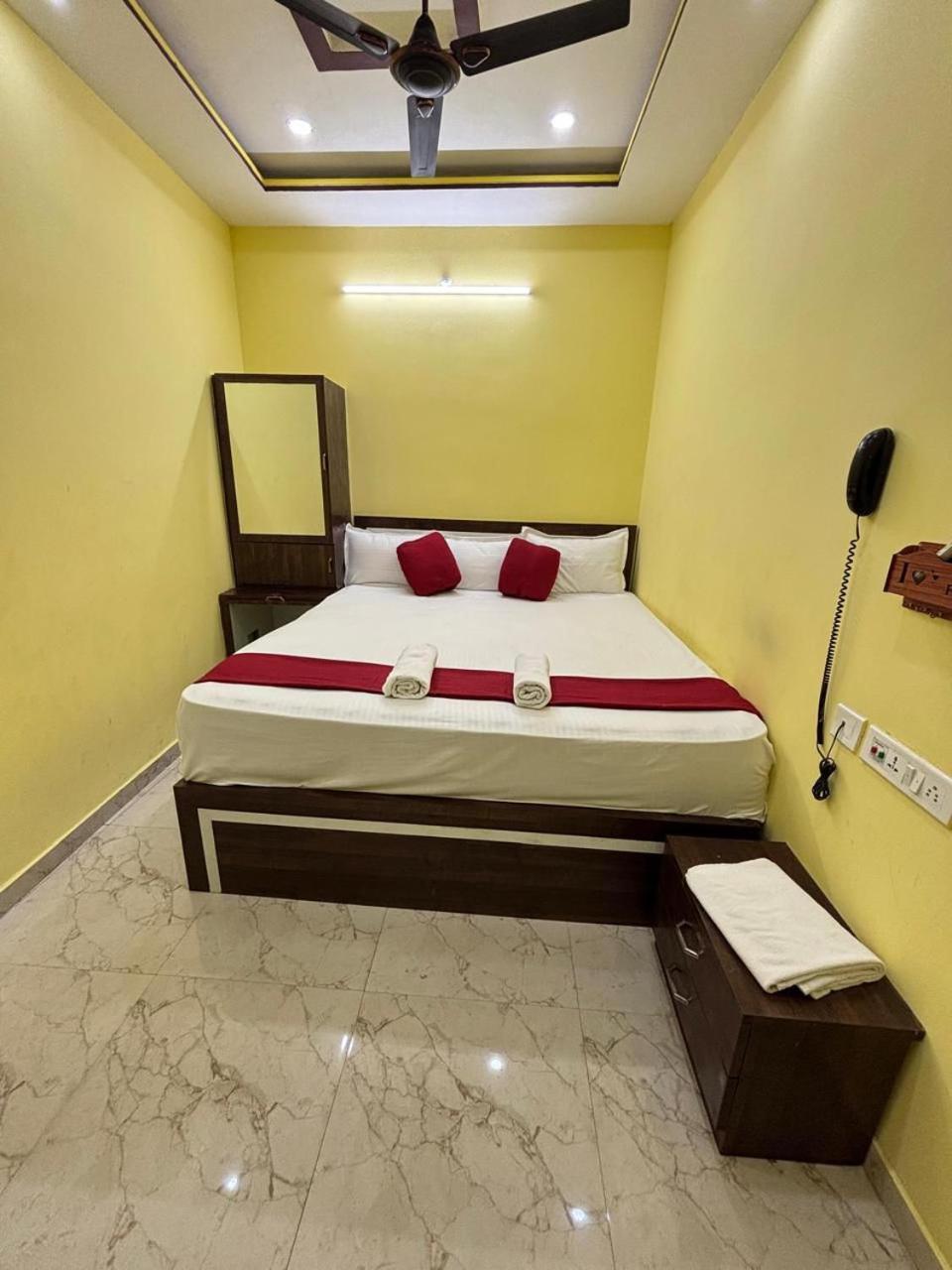 Hotel O Marquis Guest House Kalkuta Zewnętrze zdjęcie